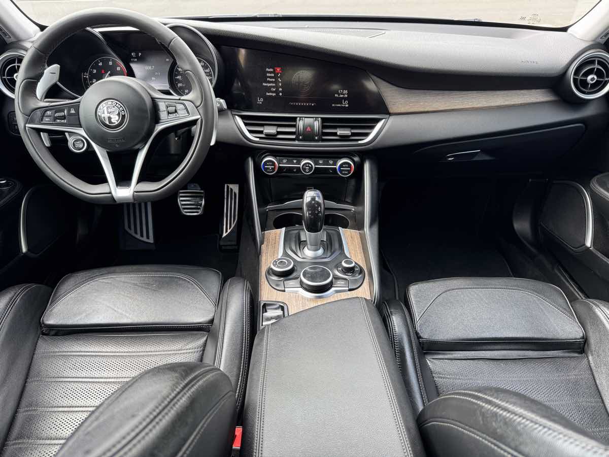 Used 2017 Alfa Romeo Giulia Ti w/ TI 18" Sport Package AWD/4WD image 18