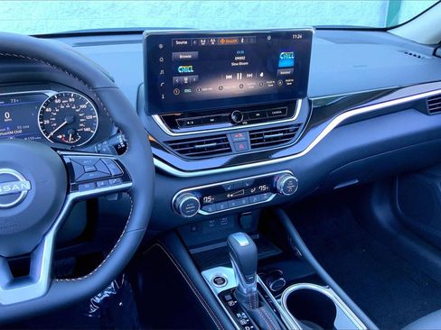 New 2025 Nissan Altima 2.5 SR w/ SR Premium Package image 6