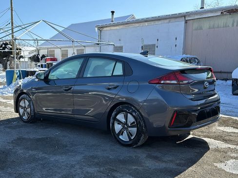 Used 2018 Hyundai Ioniq Blue image 5