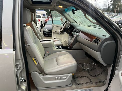 Used 2007 Chevrolet Tahoe LTZ w/ LTZ Preferred Equipment Group image 34
