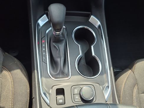 Certified 2021 Chevrolet Traverse LT FWD image 14