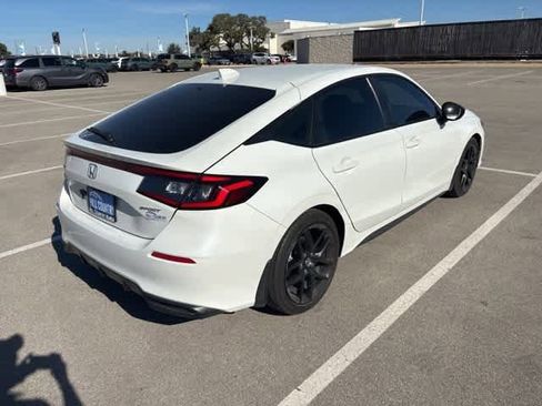 Used 2023 Honda Civic Sport image 5