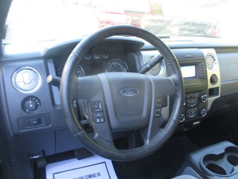 Used 2013 Ford F150 XLT w/ XLT Chrome Pkg image 13