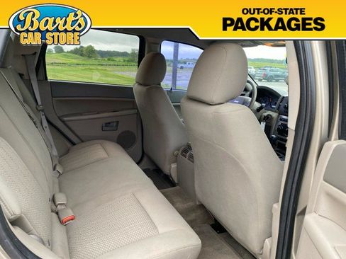 Used 2006 Jeep Grand Cherokee Laredo w/ Trailer Tow Group AWD/4WD image 10