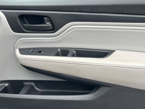 Used 2018 Honda Odyssey Touring image 27