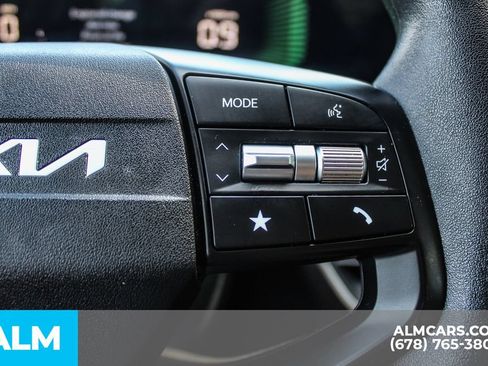 Used 2025 Kia K4 FWD image 25
