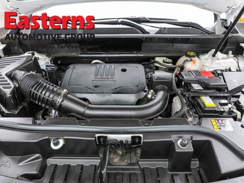 Used 2023 GMC Acadia SLT image 7