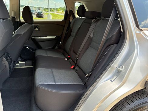 Used 2021 Nissan Rogue SV AWD/4WD image 31