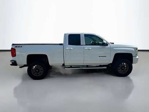 Used 2019 Chevrolet Silverado 1500 LT w/ All Star Edition AWD/4WD image 5