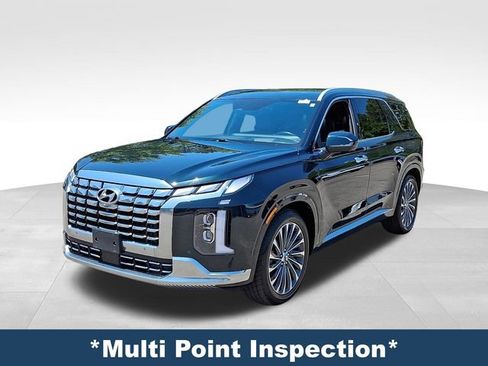 Used 2024 Hyundai Palisade Calligraphy FWD image 4