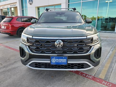 New 2026 Volkswagen Atlas Cross Sport SE image 2