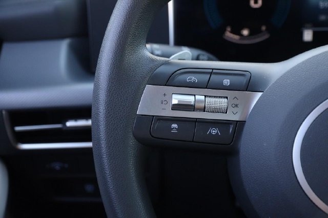 Used 2025 Hyundai Sonata SEL FWD image 11