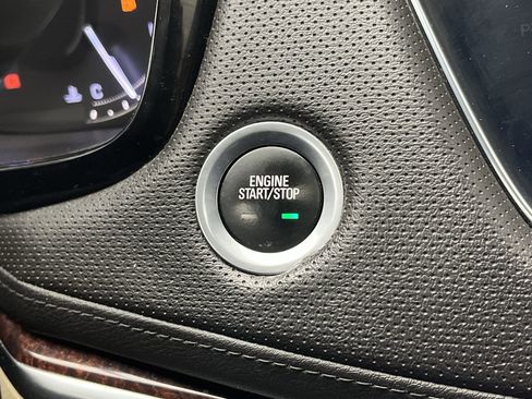 Used 2017 Cadillac XT5 Luxury w/ Driver Awareness Package image 21