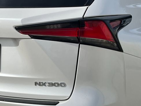 Used 2018 Lexus NX 300 FWD w/ Premium Package image 28