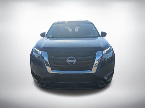 Used 2025 Nissan Pathfinder SV FWD image 7