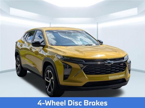 Used 2024 Chevrolet Trax RS w/ Driver Confidence Package FWD image 9