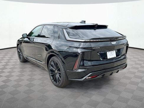 New 2026 Cadillac Lyriq V AWD/4WD image 5