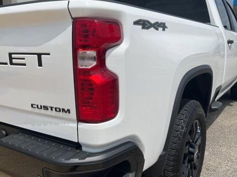 Used 2026 Chevrolet Silverado 2500 Custom w/ Custom Value Package AWD/4WD image 20