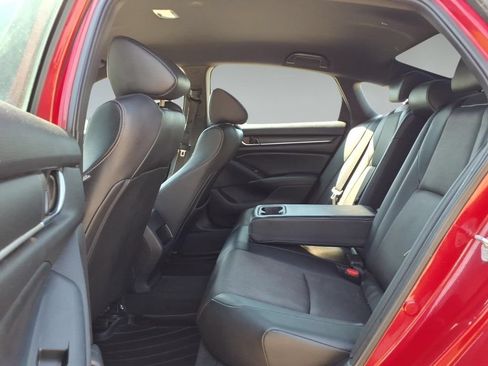 Used 2022 Honda Accord Sport image 11
