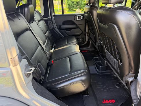 Used 2023 Jeep Wrangler Unlimited Rubicon 392 w/ Dual Top Group AWD/4WD image 16