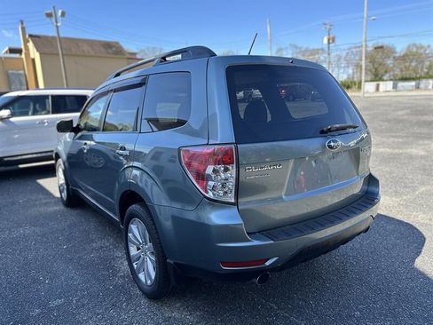 Used 2011 Subaru Forester 2.5X Premium image 6