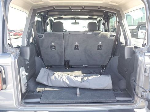 Used 2019 Jeep Wrangler Unlimited Sport S image 7