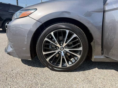 Used 2018 Toyota Camry SE image 21