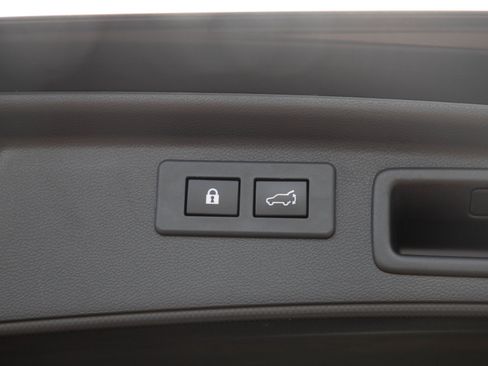 Used 2021 Subaru Forester Touring AWD/4WD image 17
