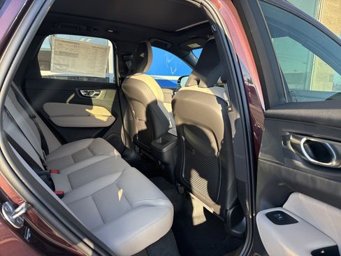 New 2026 Volvo XC60 B5 Plus w/ Protection Package Premier image 10