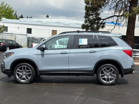 Used 2023 Honda Passport EX-L image 2
