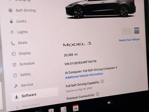 Used 2024 Tesla Model 3 Standard Range RWD image 8