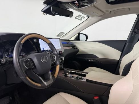 Used 2025 Lexus RX 350 Premium Plus w/ Accessory Package (Z1) FWD image 4