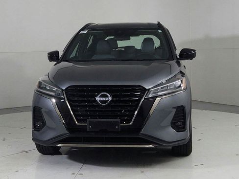 Certified 2024 Nissan Kicks SR w/ SR Premium Package FWD image 2