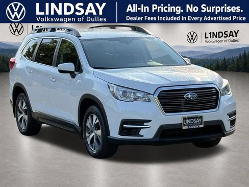 Used 2020 Subaru Ascent Premium w/ Convenience Package AWD/4WD image 1
