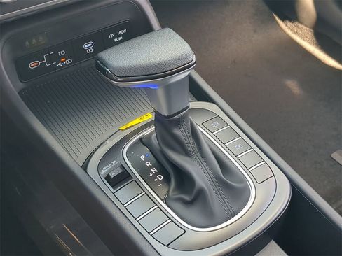 New 2026 Hyundai Kona SE image 28