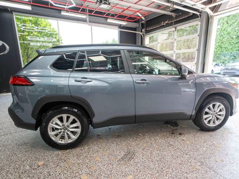 Used 2022 Toyota Corolla Cross LE w/ Moonroof Package AWD/4WD image 4