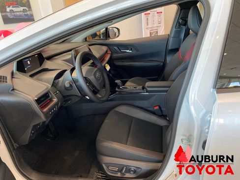New 2026 Toyota Prius Plug-In Hybrid FWD image 20