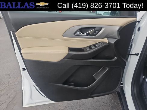 Certified 2023 Chevrolet Traverse LS FWD image 23