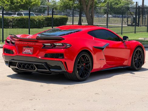 Used 2023 Chevrolet Corvette Z06 w/ Battery Protection Package RWD image 11