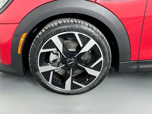 Certified 2025 MINI Cooper S image 22