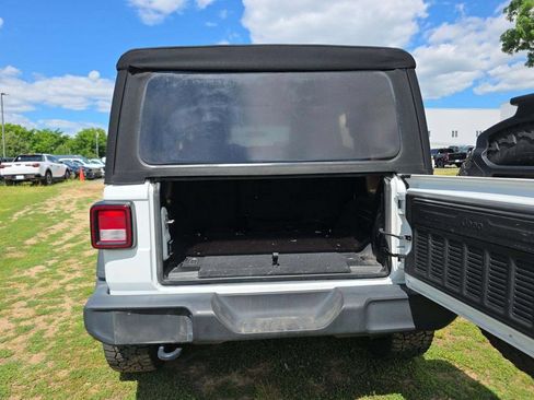 Used 2022 Jeep Wrangler Unlimited Sport AWD/4WD image 12