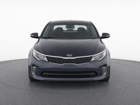 Used 2018 Kia Optima S FWD image 5