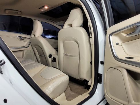 Used 2012 Volvo S60 T5 w/ Multimedia Pkg image 39