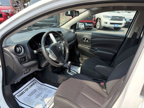Used 2017 Nissan Versa SV FWD image 8