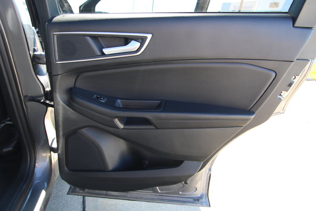 Used 2024 Ford Edge SEL AWD/4WD image 37
