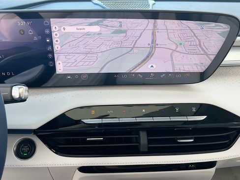 New 2026 Buick Enclave Avenir w/ Super Cruise Package FWD image 8