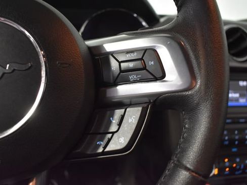 Used 2017 Ford Mustang GT RWD image 16