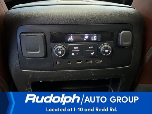 Used 2019 Chevrolet Suburban Premier w/ Premier Plus Edition image 36