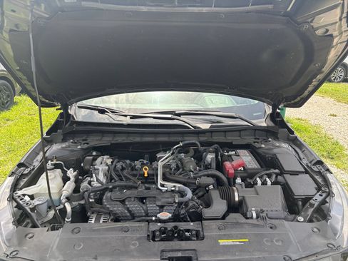 Used 2025 Nissan Altima 2.5 SV FWD image 28