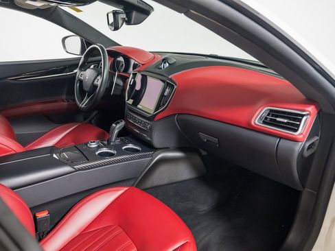 Used 2022 Maserati Ghibli Modena Q4 image 26